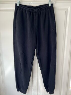 Vuori Women’s Black Jogger Sweatpants